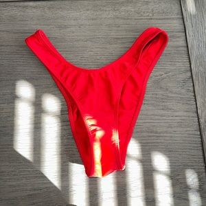Minimale Animale bottom bright red size small